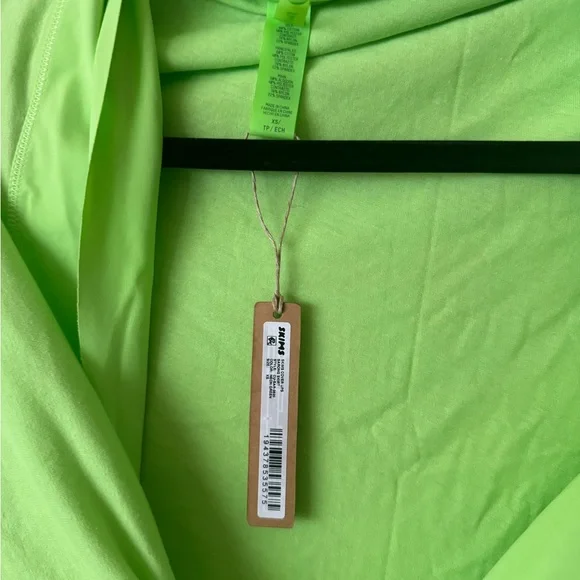 Skims | Sarong Skirt | Neon Green - Picture 5 of 6